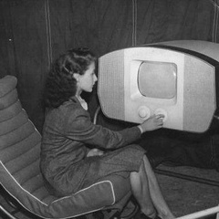 Девушки, техника и компьютеры 60 лет назад1
