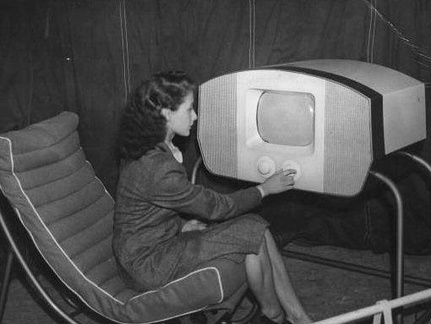 Девушки, техника и компьютеры 60 лет назад1