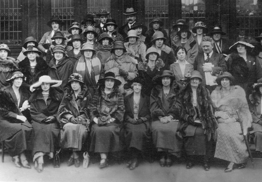 Attendees to the Women Engineering conference 1920s