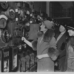 Women engineers visiting a factory 