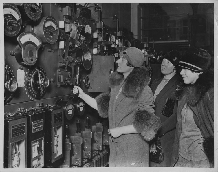 Women engineers visiting a factory c1930s_IET Archives.jpg
