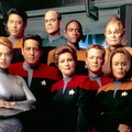 star-trek-voyager-cast-2000.jpg